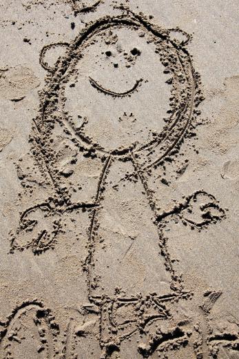 детский рисунок на песке