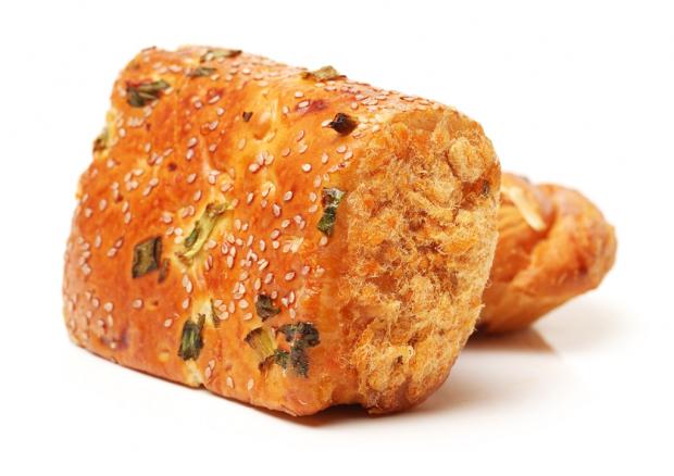 Бутерброд в «шубе» – сытно, вкусно и хлебу тепло