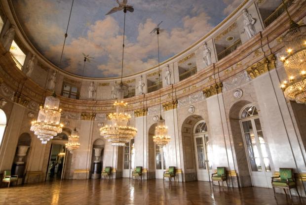 бальная зала дворца Людвигсбург