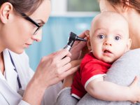 : у малышей часто болят уши