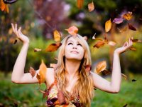 ledyblog.ru: девушка с осенними листьями