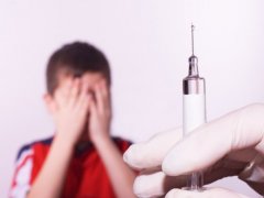 naturemoms.com: ребенок боится укола